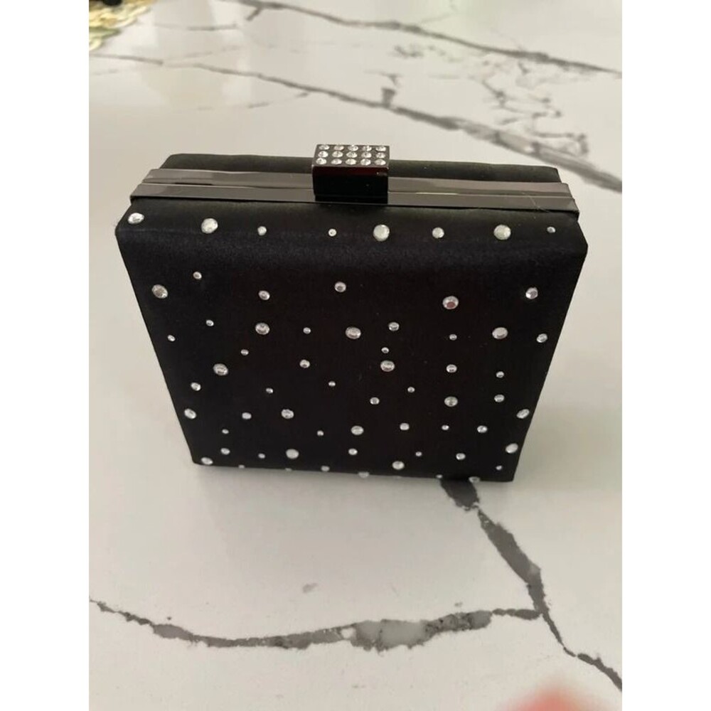 Black evening bag/clutch EUC with chain Crossbody